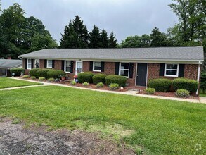Building Photo - Briskwood Apartments