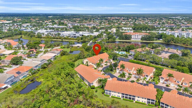 Building Photo - 28650 Carriage Home Dr