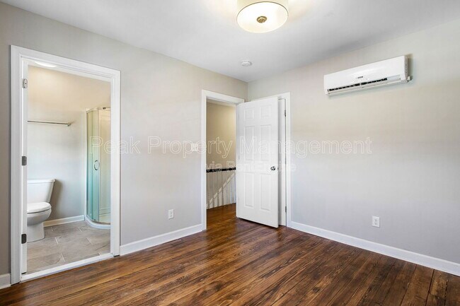 Building Photo - 1209 N 29th St