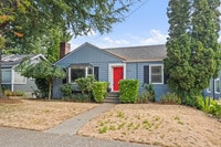 Building Photo - 3012 35th Ave W