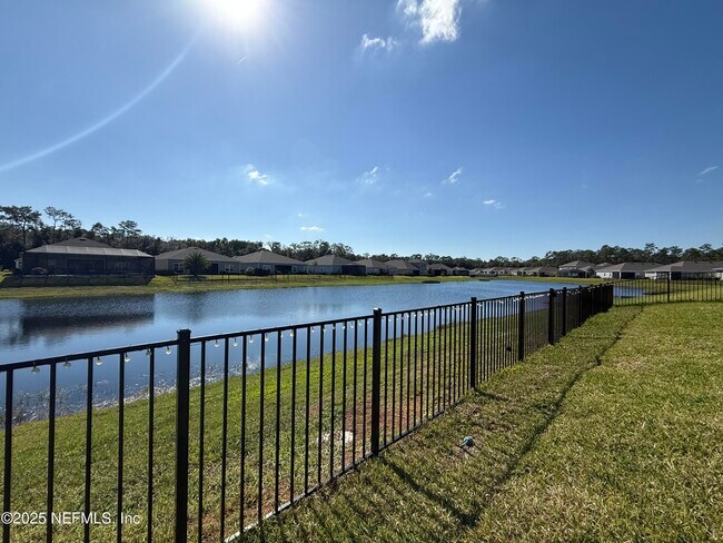 Building Photo - 141 Ren Wy