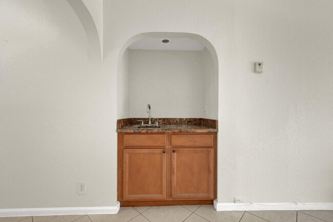 Building Photo - 6371 Toulon Dr