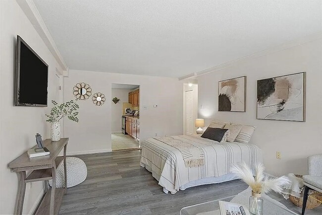 Building Photo - 70 A Washington Park Dr