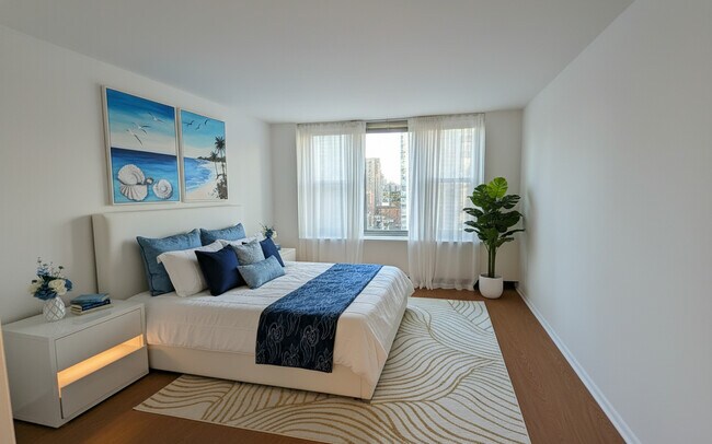 Building Photo - 400 E Randolph St