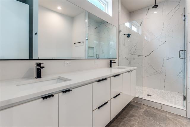 Building Photo - 4117 Munger Ave