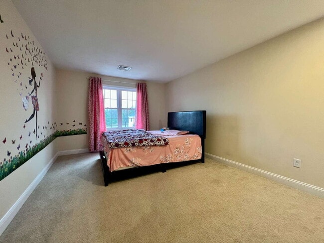 Building Photo - New listing! Beautiful home in Bellingham!