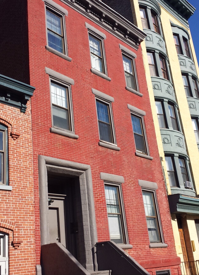 Building Photo - 66 Mercer St