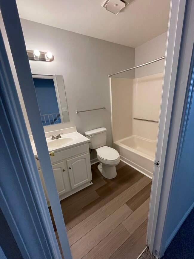 Building Photo - 840 Woodcrest Turn