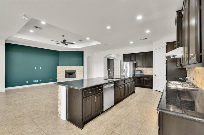 Building Photo - 1810 Manada Trail