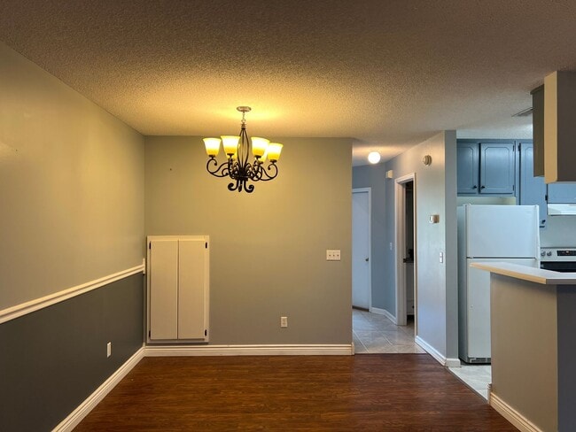 Building Photo - 102 Commons- COMING SOON