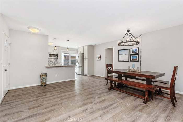 Building Photo - 15201 Nottingham Ln