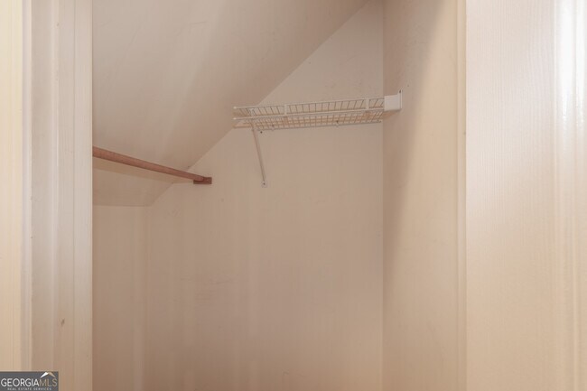 Building Photo - 801 Agate Edge