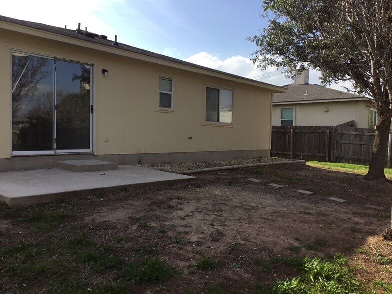 Building Photo - 109 Mason Reed Cv