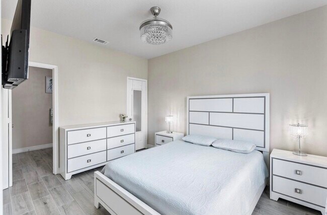 Building Photo - 17815 Egret Lake Way