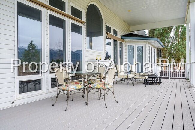 Building Photo - 108 Lakeshore Dr