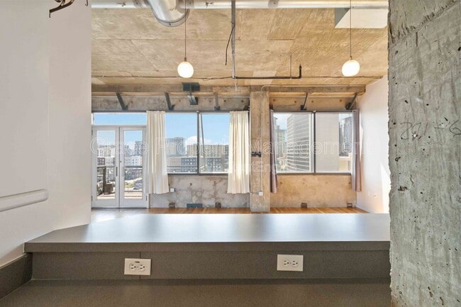 Building Photo - 2020 Arapahoe St