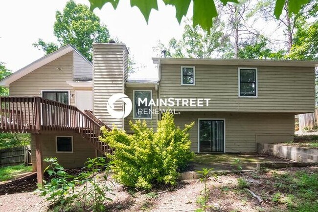Building Photo - 4 Bedroom Pet-Friendly Home in Marietta, G...