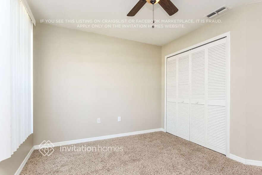 Building Photo - 4416 11th Ave E