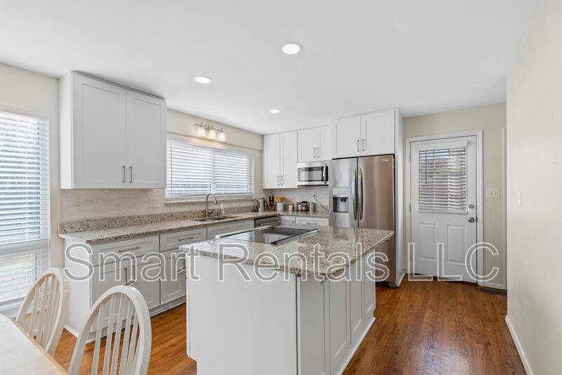 Building Photo - 12958 Ambois Dr
