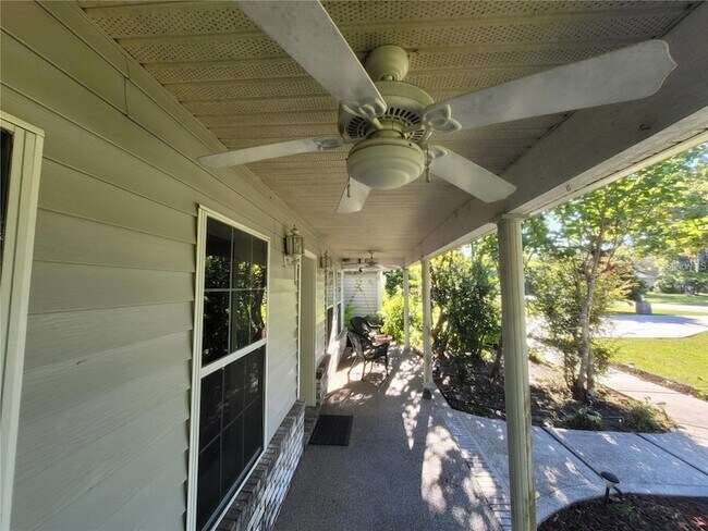 Building Photo - 1785 Grove Ct