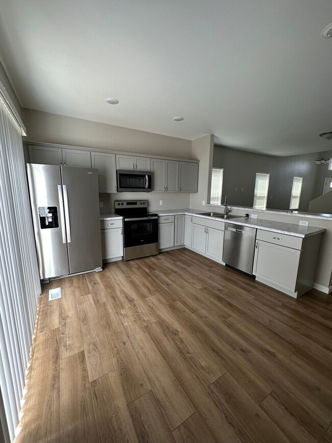 Building Photo - 2554-2550 Granite Dr NW