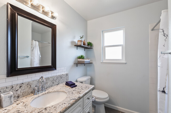 master bathroom - 7055 Woodrick Way