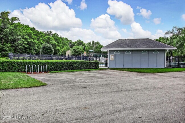 Building Photo - 12036 Arbor Lake Dr