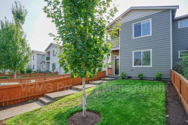 Building Photo - 7104 NE 155th Pl