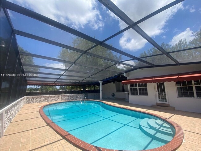 Building Photo - 700 Curtiss Pkwy