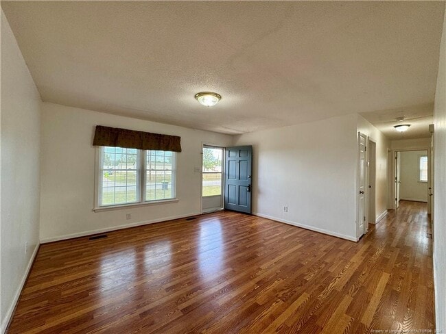 Building Photo - 703 Odell Rd