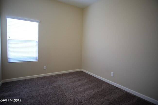 Building Photo - 3462 W Ringtail Den Way