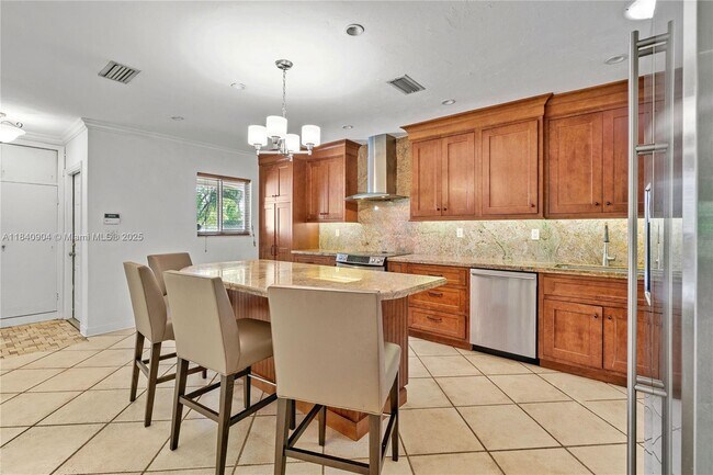 Building Photo - 8475 SW 43rd St