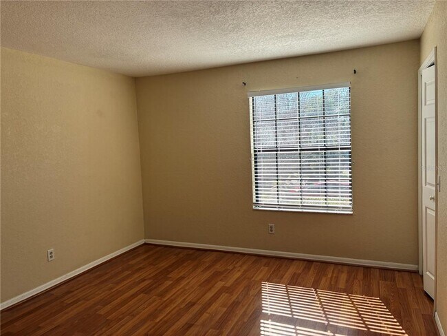 Building Photo - 16513 Lake Brigadoon Cir