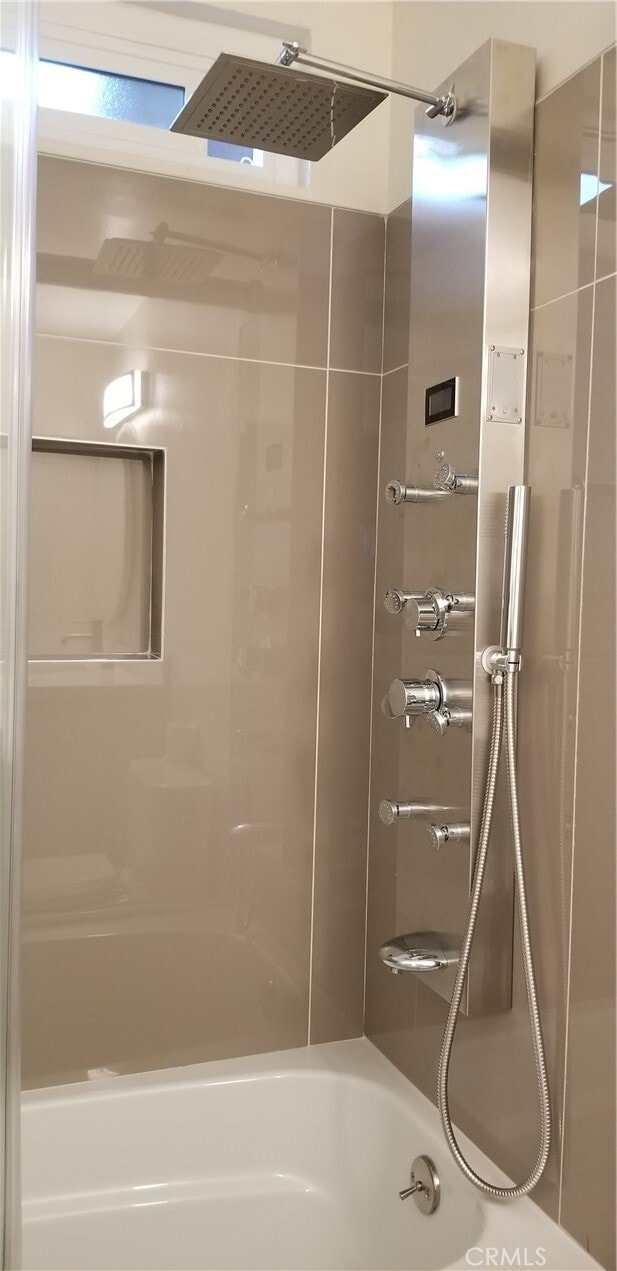 Building Photo - 2042 Evergreen St