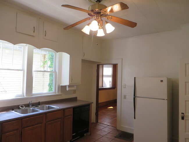 Building Photo - 1211 Fulton St