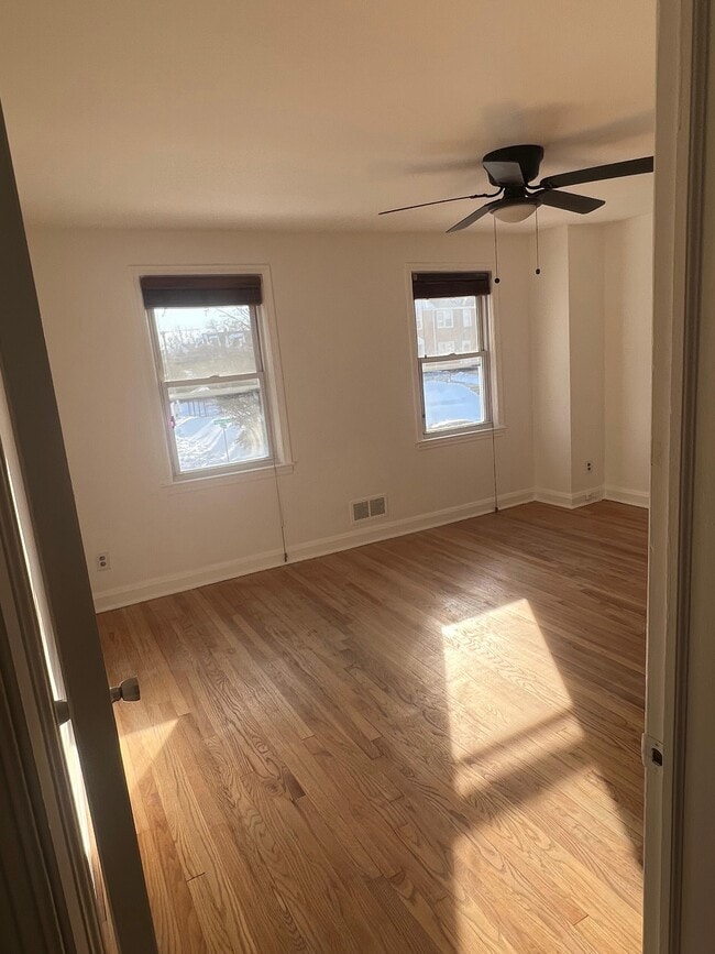 Building Photo - 7504 School Ave