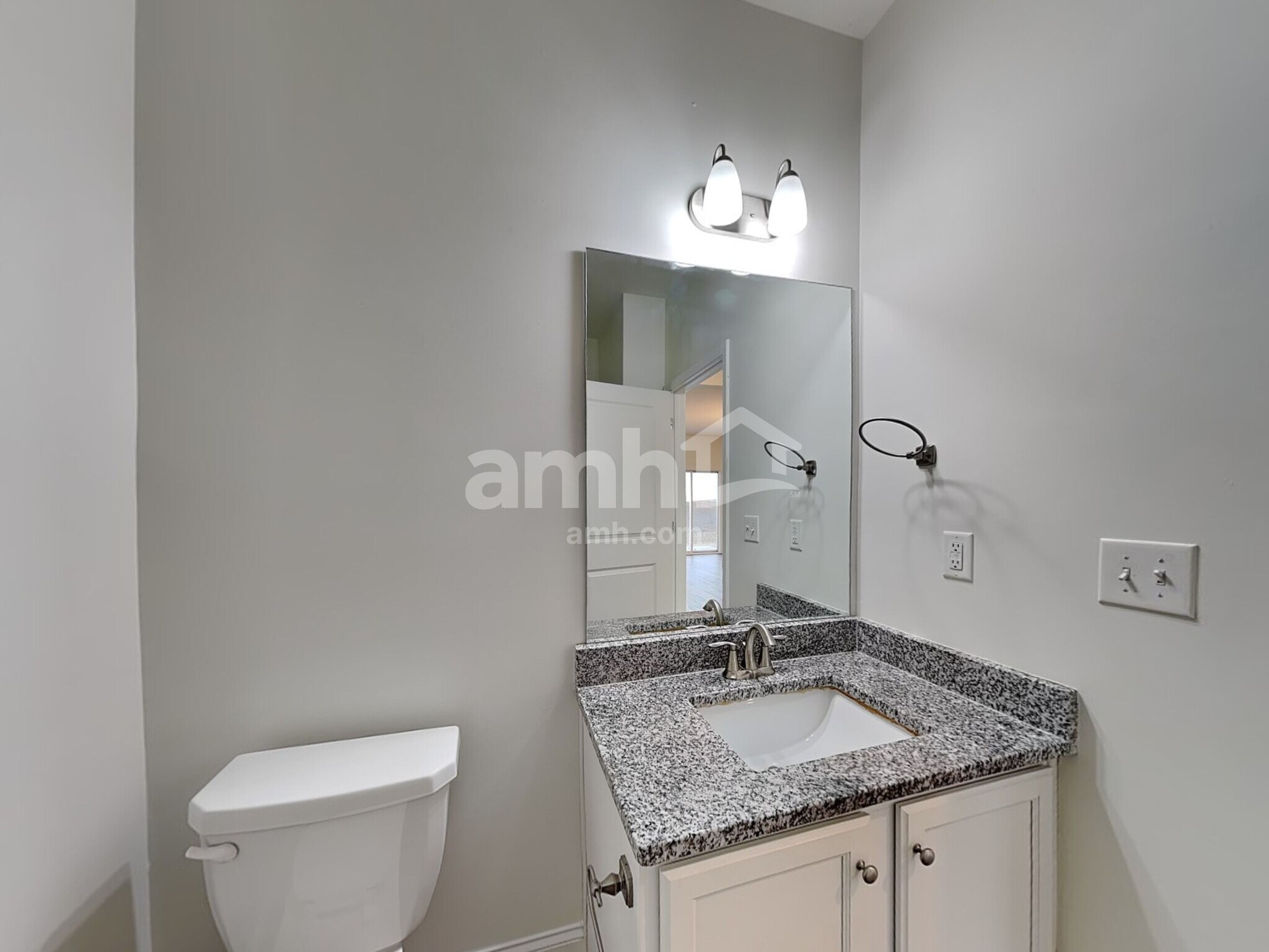 Building Photo - 119 Fairway Crossing Way