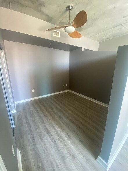 Building Photo - 777 N Ashley Dr