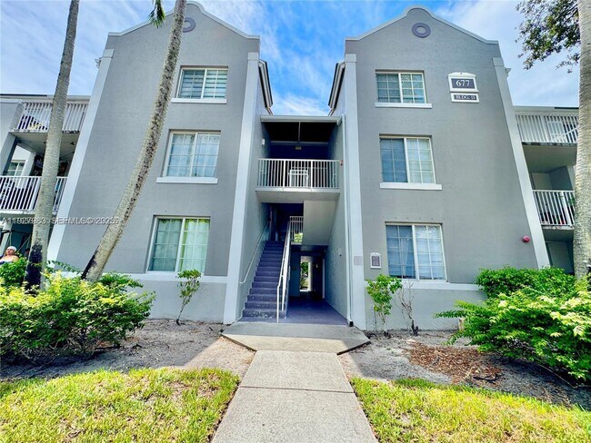 Building Photo - 677 SW 111th Ave