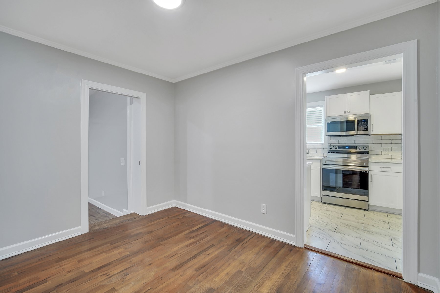 Building Photo - 415 E 65th St