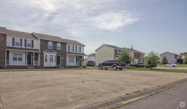 Building Photo - Oak Grove