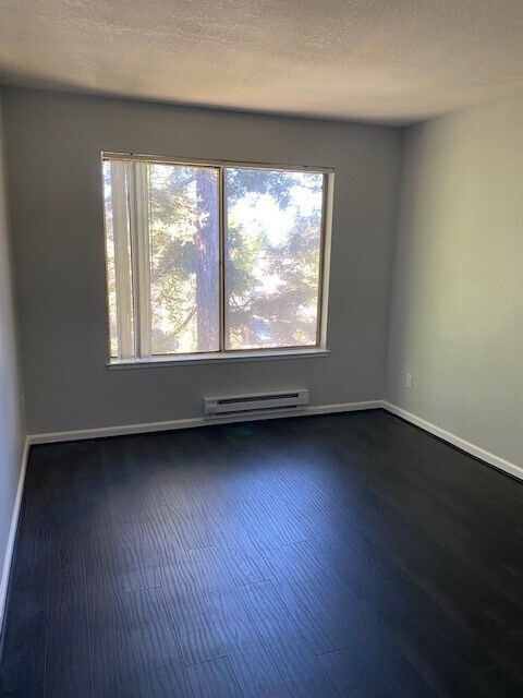 Building Photo - 1205 Yarwood Ct