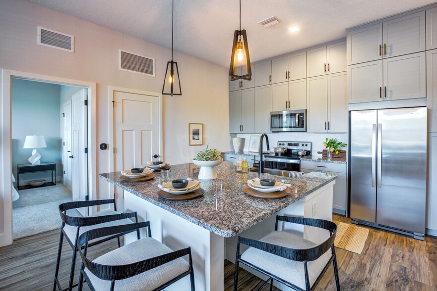 Primary Photo - Prime