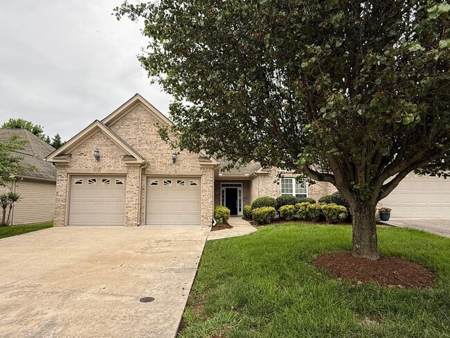 Building Photo - 2 Bedroom Townhome for Rent in Stonewall F...