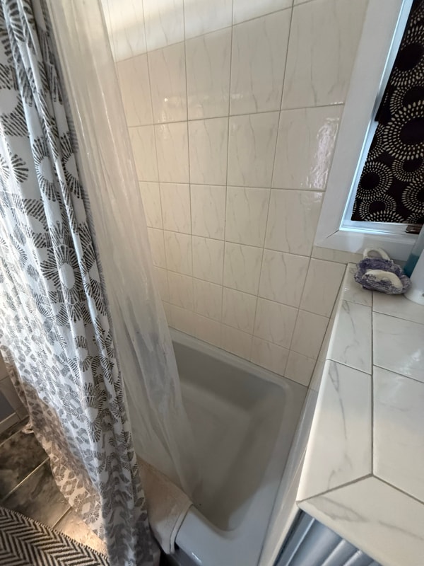 Building Photo - 800 Hague Ave