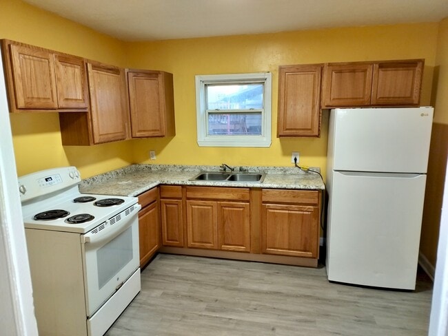 Building Photo - 240 s 39th st