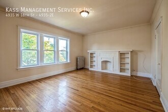 Building Photo - 4935 W 18th St