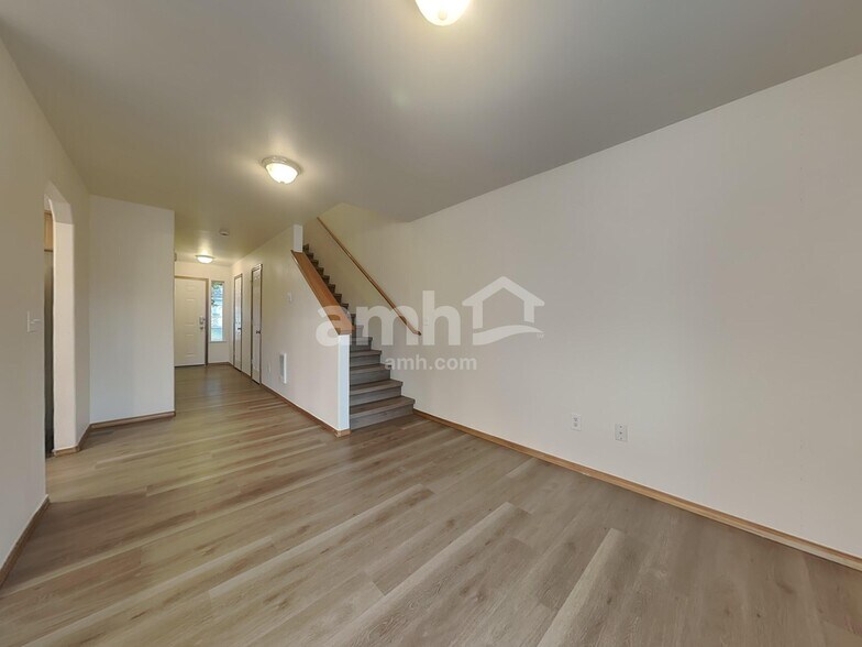 Building Photo - 5226 167th St E