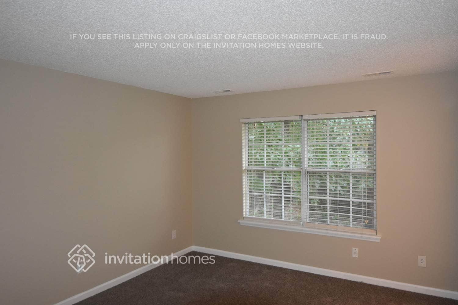 Building Photo - 4 Halsey Pl