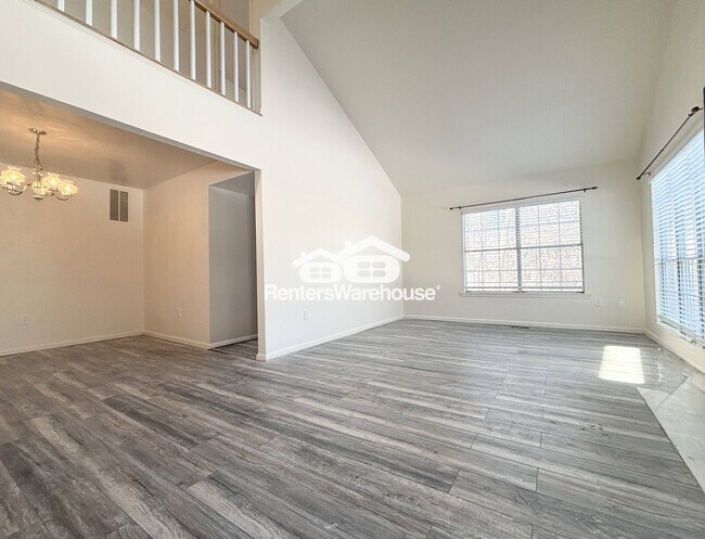 Building Photo - 1525 Casino Cir